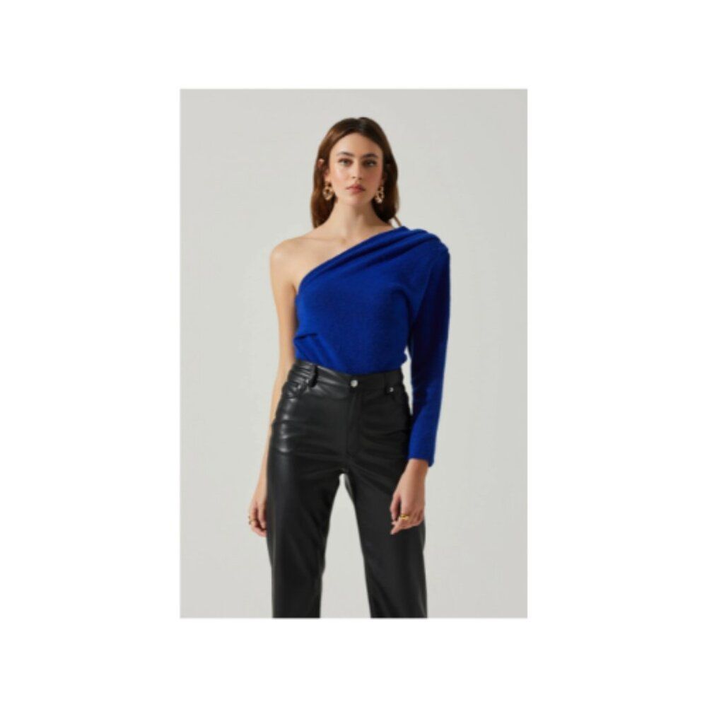 ASTR the Label COSIMA ONE SLEEVE SWEATER NWT Blue Medium